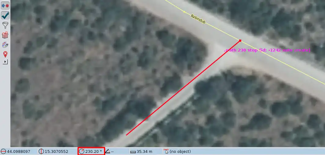 JOSM: post-processing path note with angle highlighted at the bottom of the app.